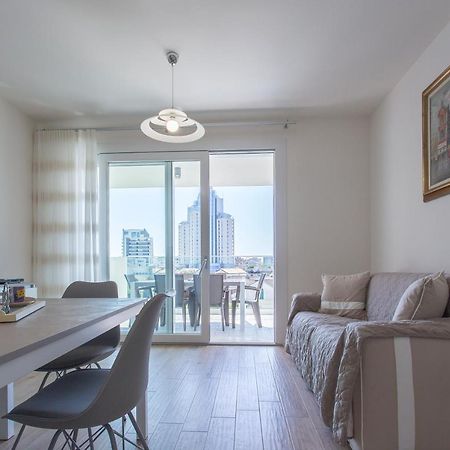 Immobiliare Jvl - Vm2 Daire Lido di Jesolo Dış mekan fotoğraf