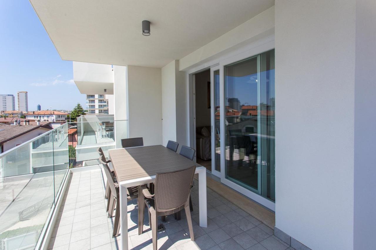 Immobiliare Jvl - Vm2 Daire Lido di Jesolo Dış mekan fotoğraf